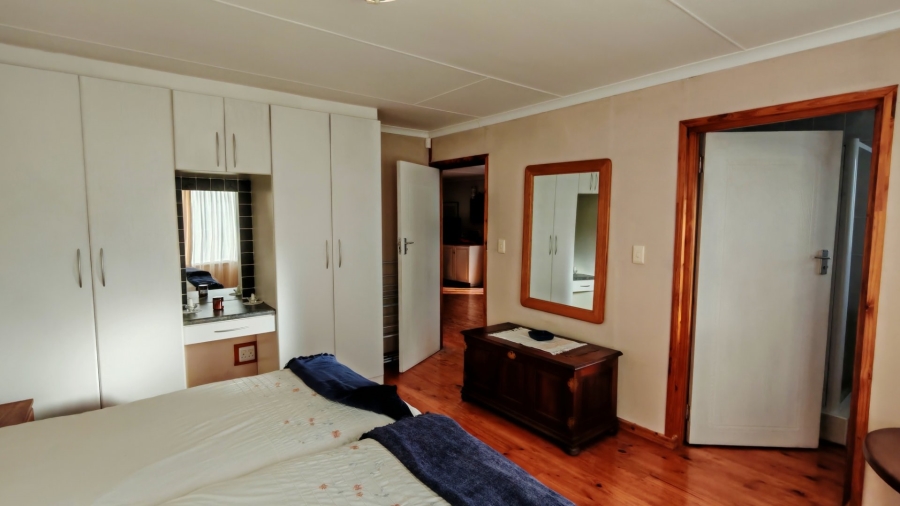 4 Bedroom Property for Sale in Tergniet Western Cape